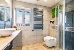 Photo 1- click for photo gallery